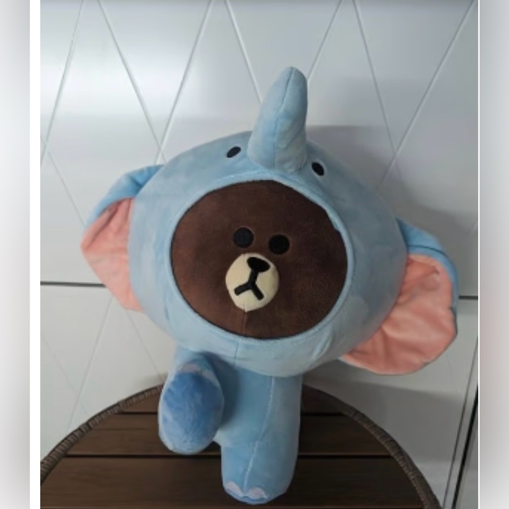 Line friends NWT 14” LF jungle brown brand new with tag.